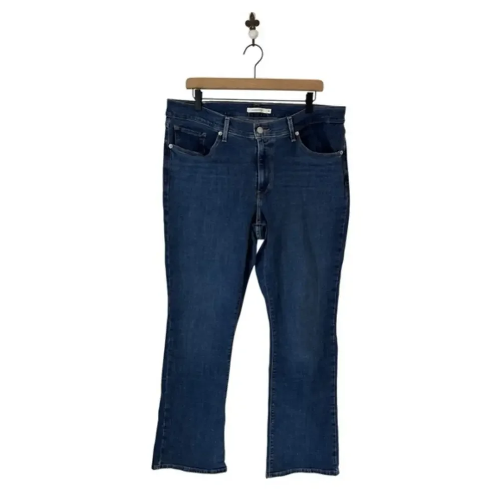 Levi's Classic Bootcut Jean Size 16‎ Dark Wash Stretch